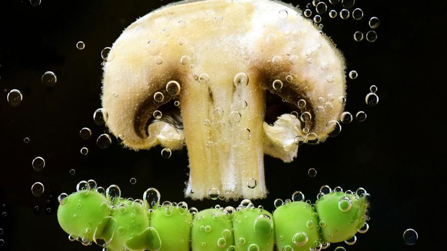 Champignon und Erbsen